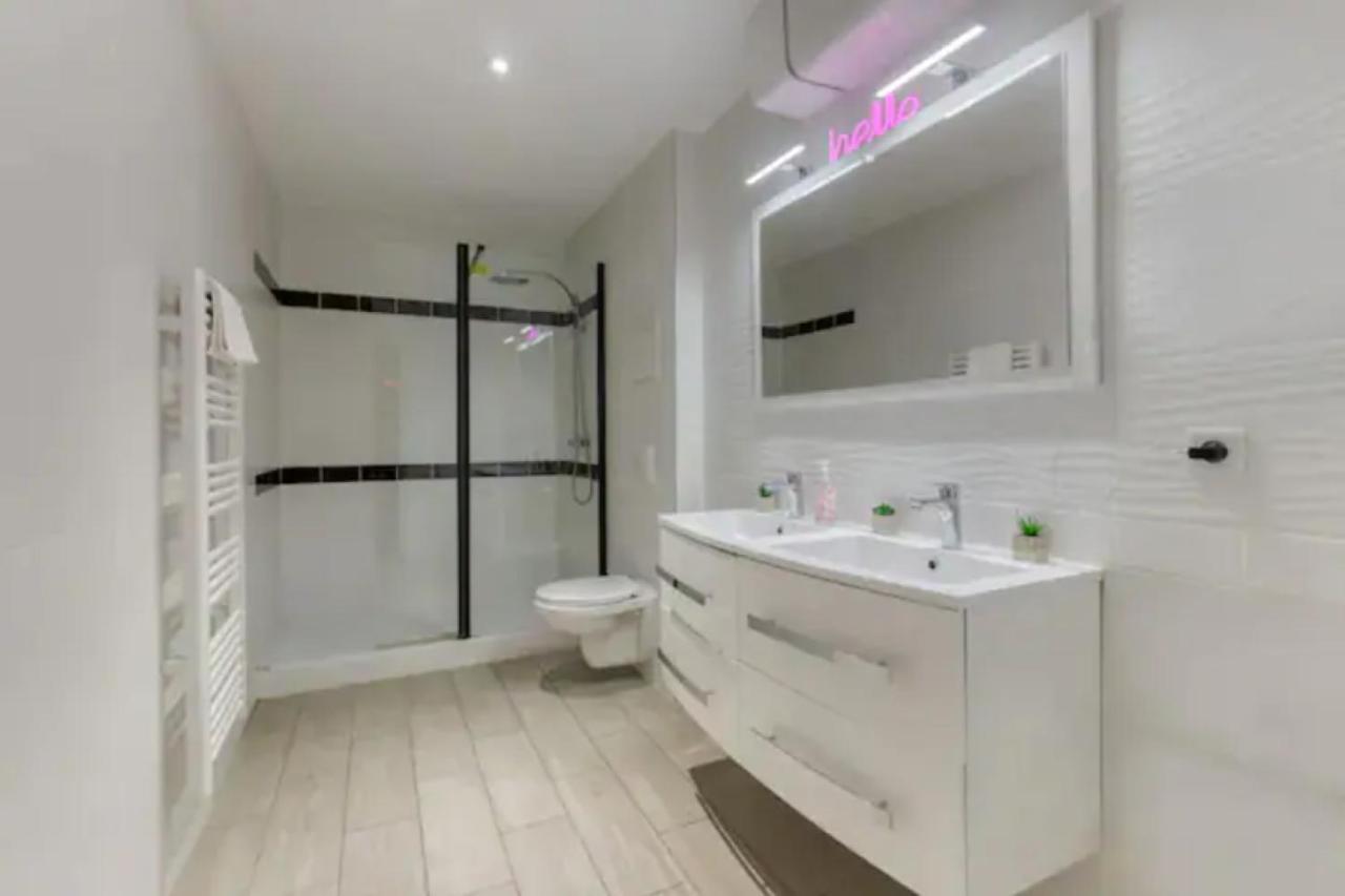Suite Marilyn Monroe & Spa - 4P - Proche Disney Montry Екстериор снимка