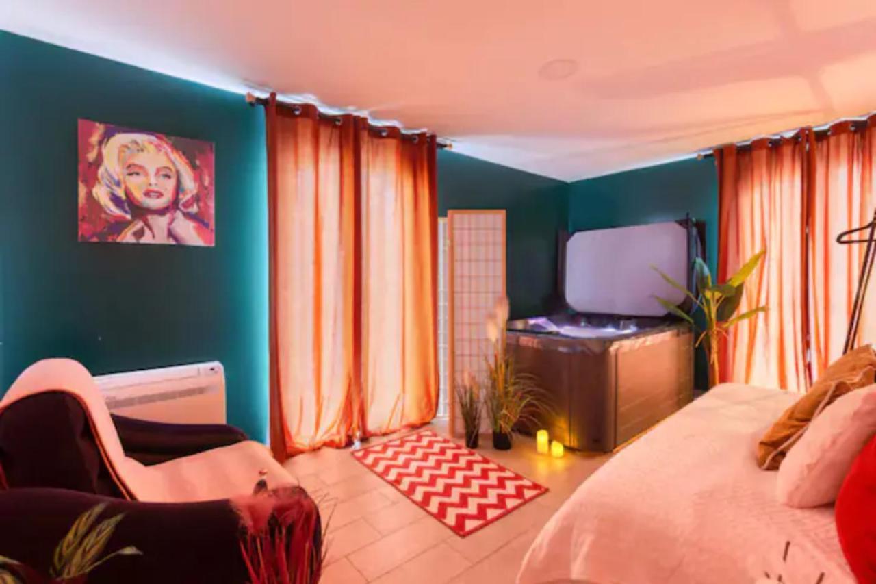 Suite Marilyn Monroe & Spa - 4P - Proche Disney Montry Екстериор снимка