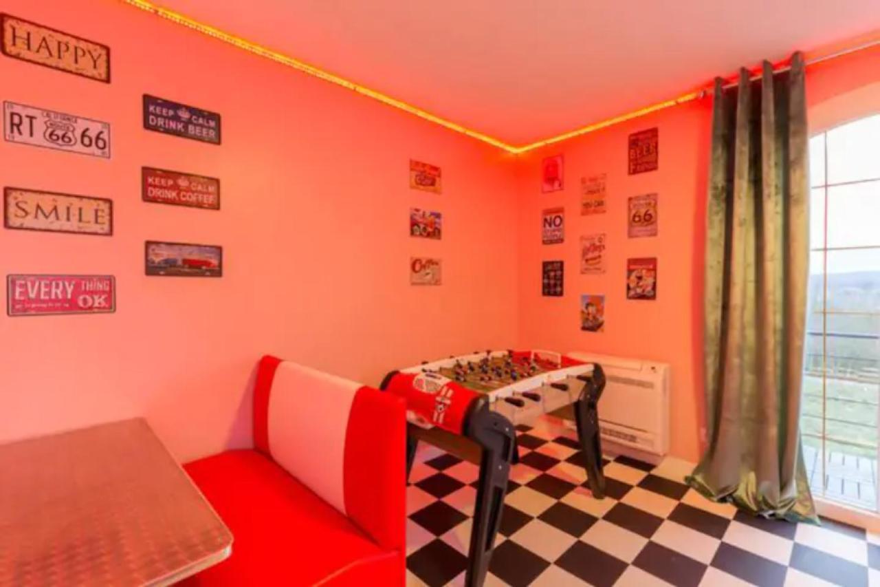 Suite Marilyn Monroe & Spa - 4P - Proche Disney Montry Екстериор снимка